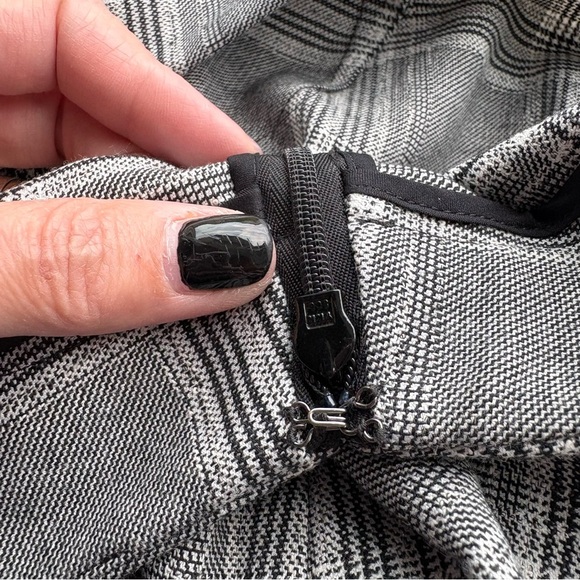 Banana Republic Gray Plaid A-Line Skirt w Kick Pleat - Clueless Dark Academia - Picture 9 of 11